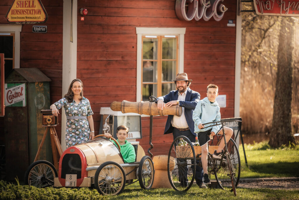 Familjen Astrom 1024x683 1